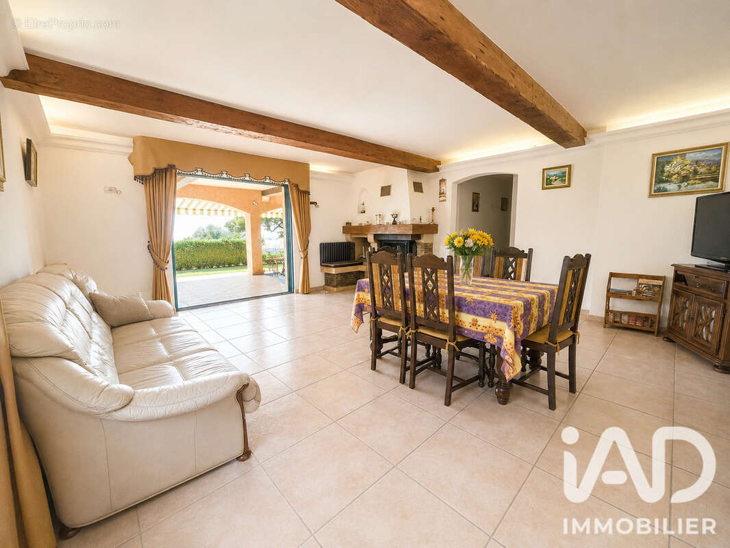 Maison 138 m² à Sainte-Maxime  - photo 7