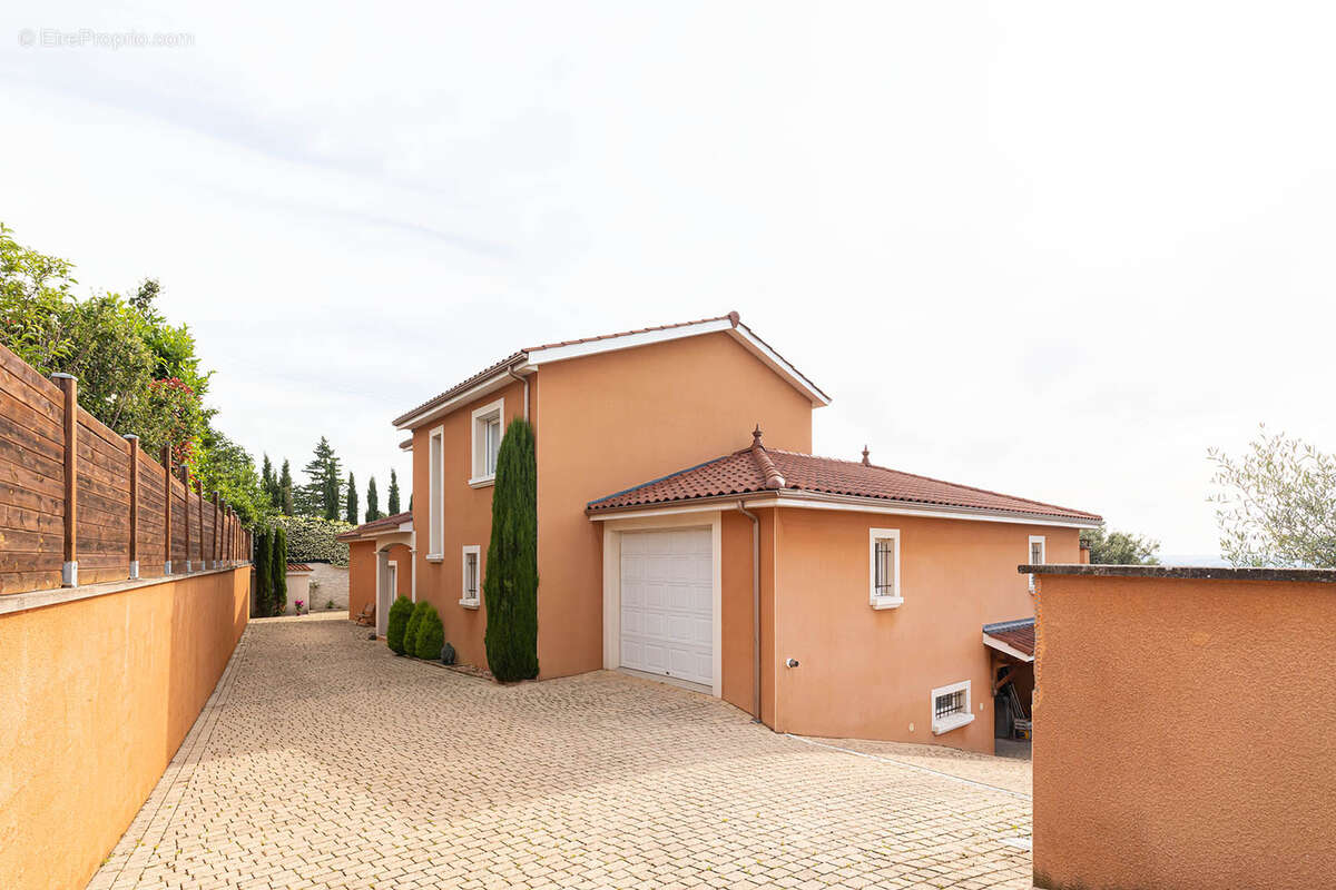Maison à POMMIERS