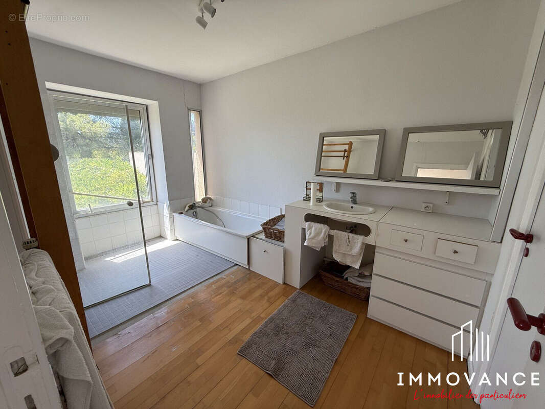 Maison 280 m² à Montpellier  - photo 8
