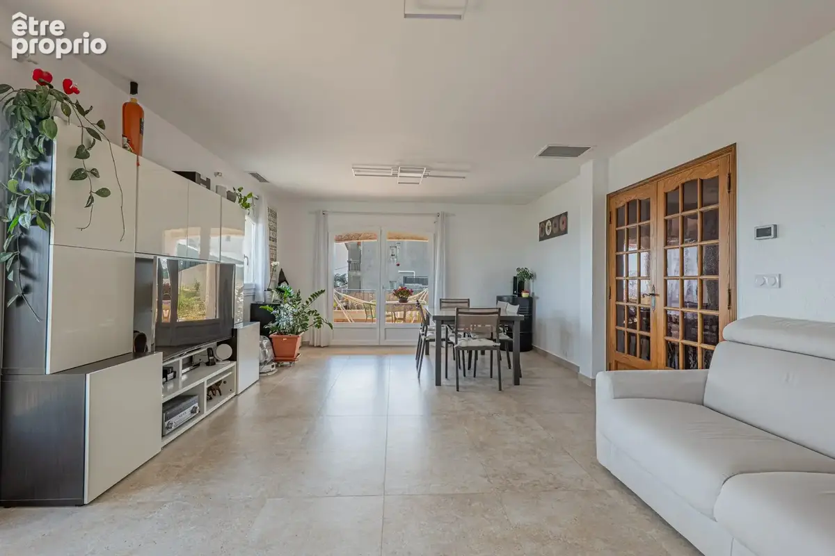 Appartement 5 pièces 165 m² à vendre à Saint-Laurent-Du-Var (06700) - photo 4