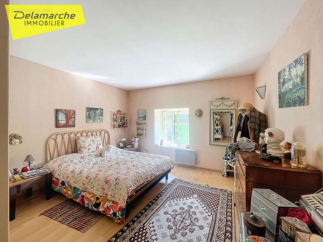 A vendre maison Bricqueville Sur Mer 6 pièces avec dépendances - photo 9