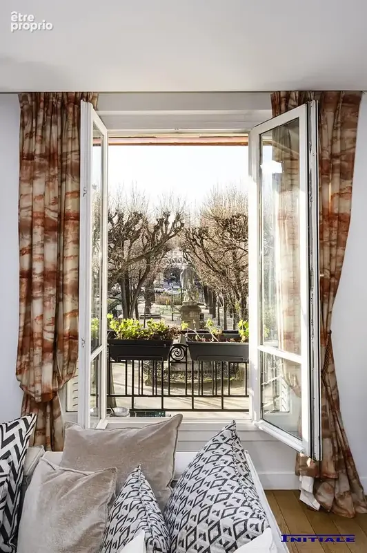 Appartement 6 pièces avec vue sur square - photo 8