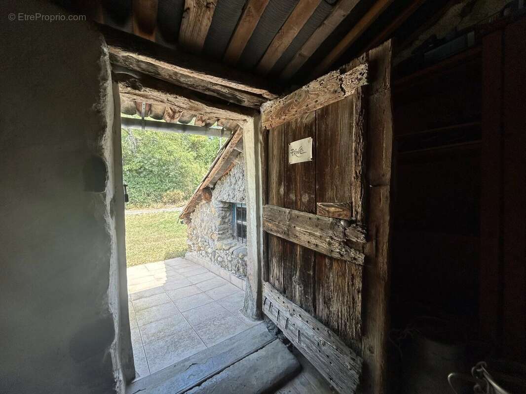 EXCLUSIVITÉ Maison en pierre 335m2 avec 1ha - 04 Alpes-de-Haute-Provence - photo 49