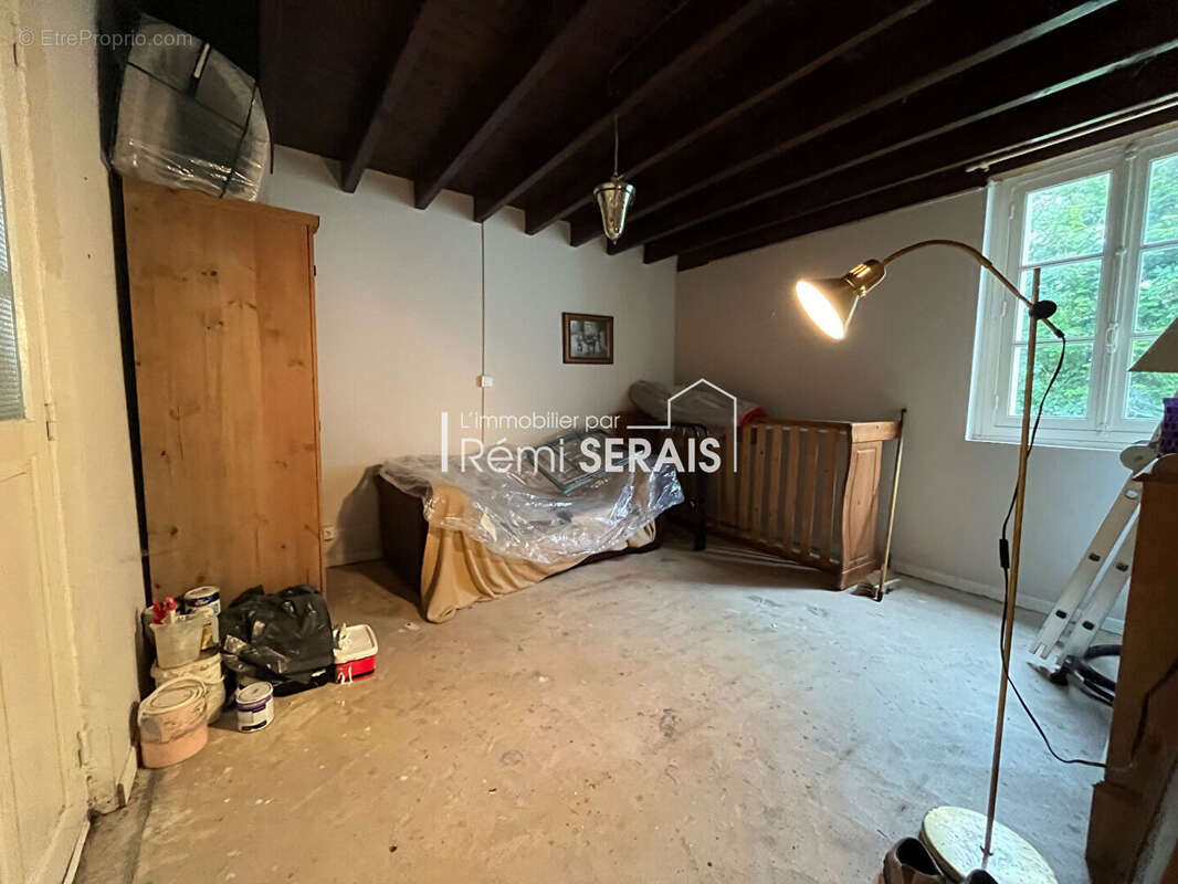 Maison à SAINT-ROCH-SUR-EGRENNE