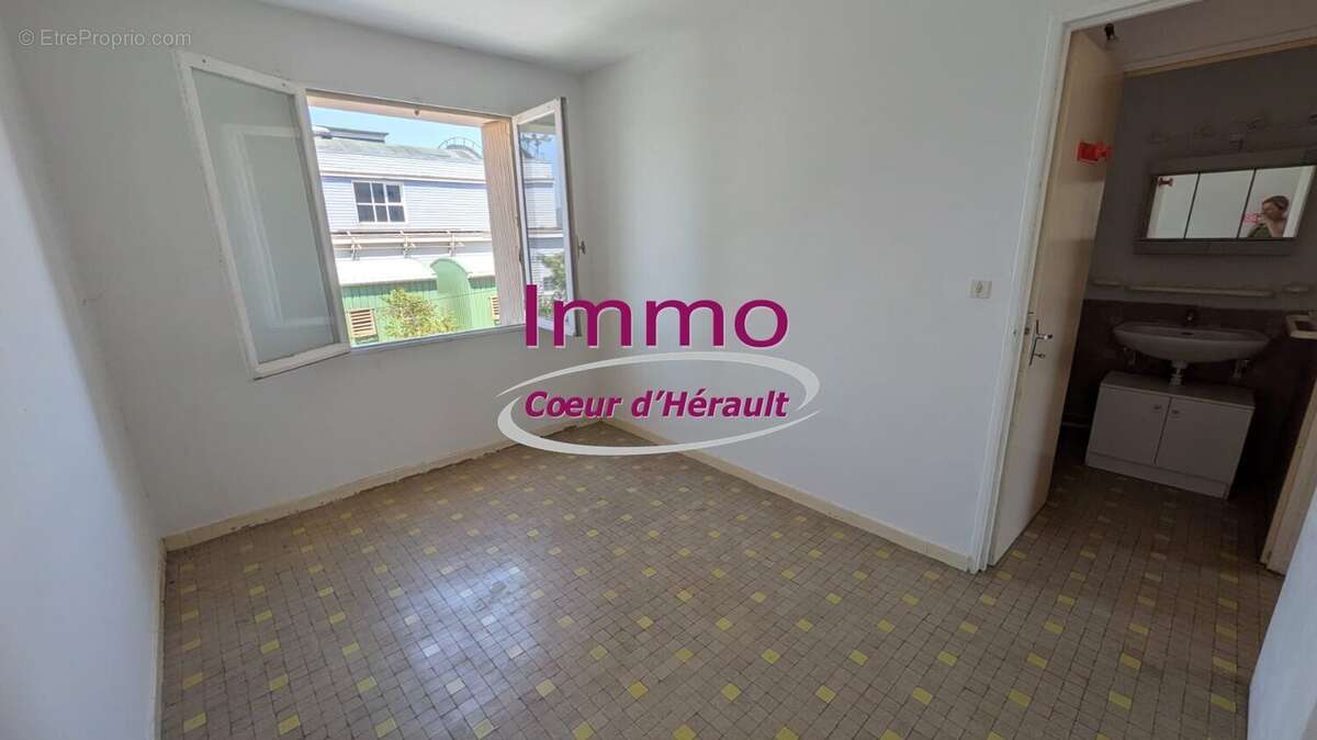 Appartement à GIGNAC