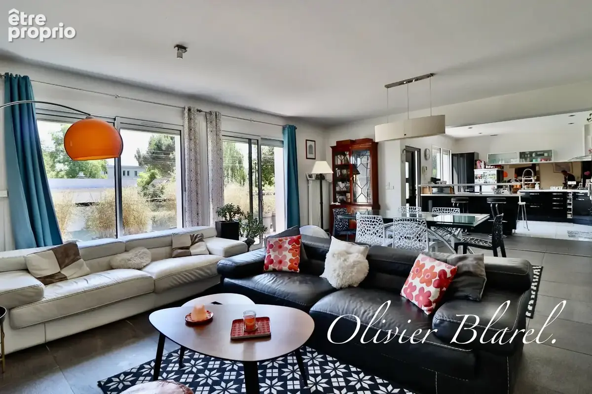 La Celle-Saint-Cloud – Villa familiale avec piscine – Parcelle de 967 m² – Gare à 3 minutes à pied - photo 4