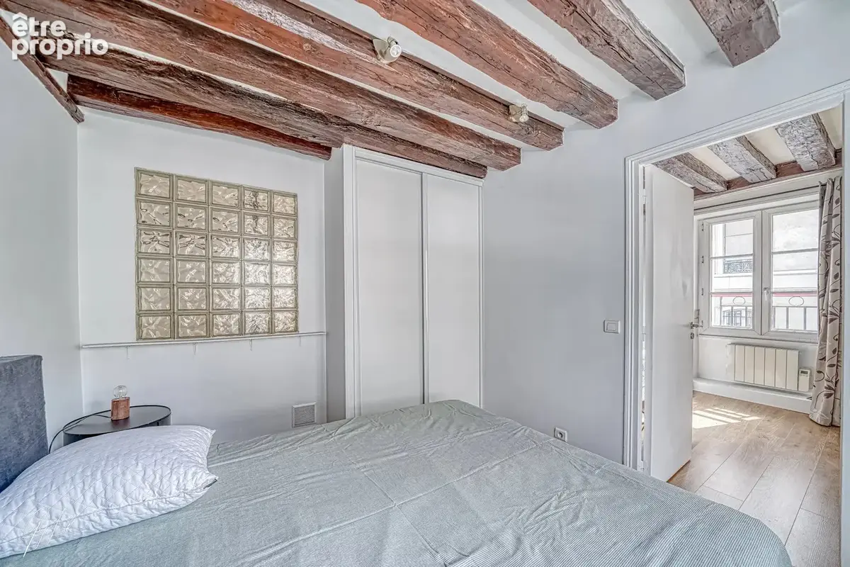 Paris 7ème Rue Saint Dominique - 3 pièces 57m² Sud - photo 7