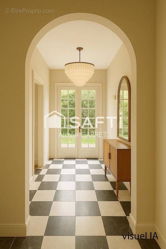 Photo 1 - Maison à COMPIEGNE