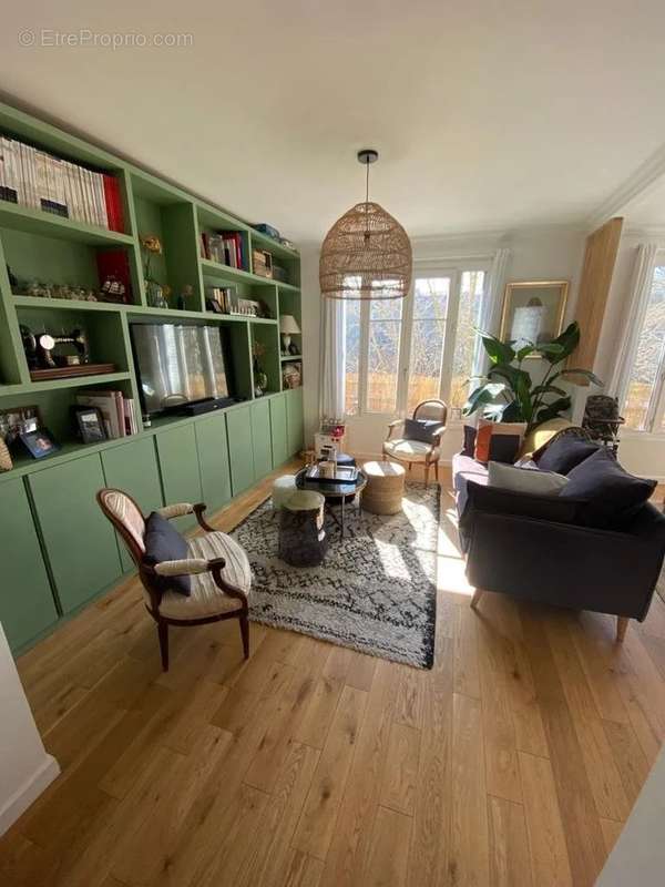 Appartement à CLICHY