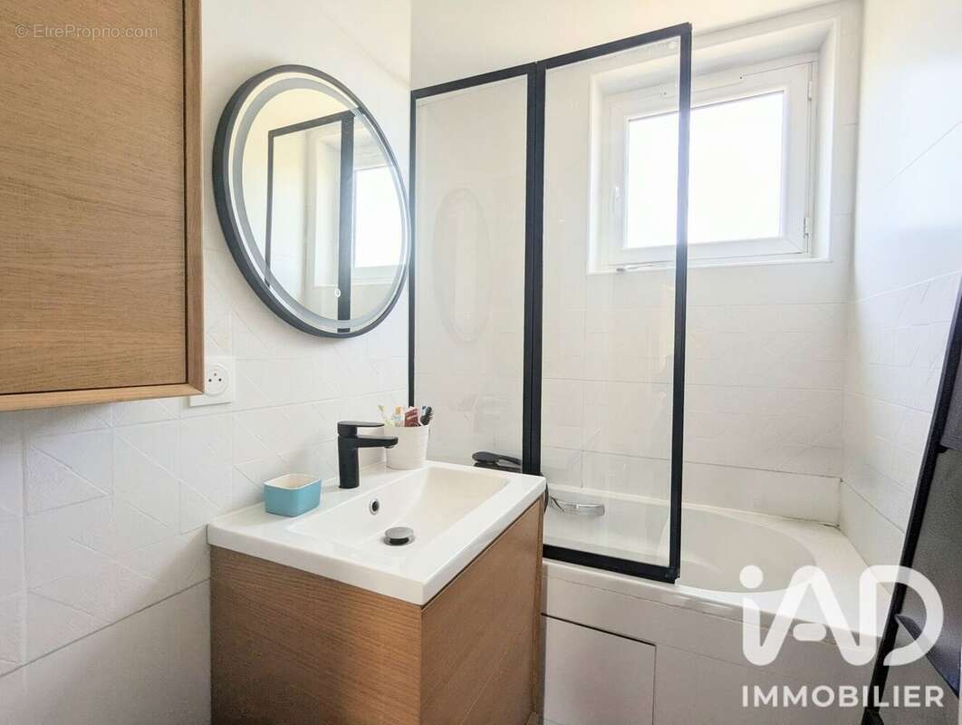Photo 9 - Appartement à VERSAILLES