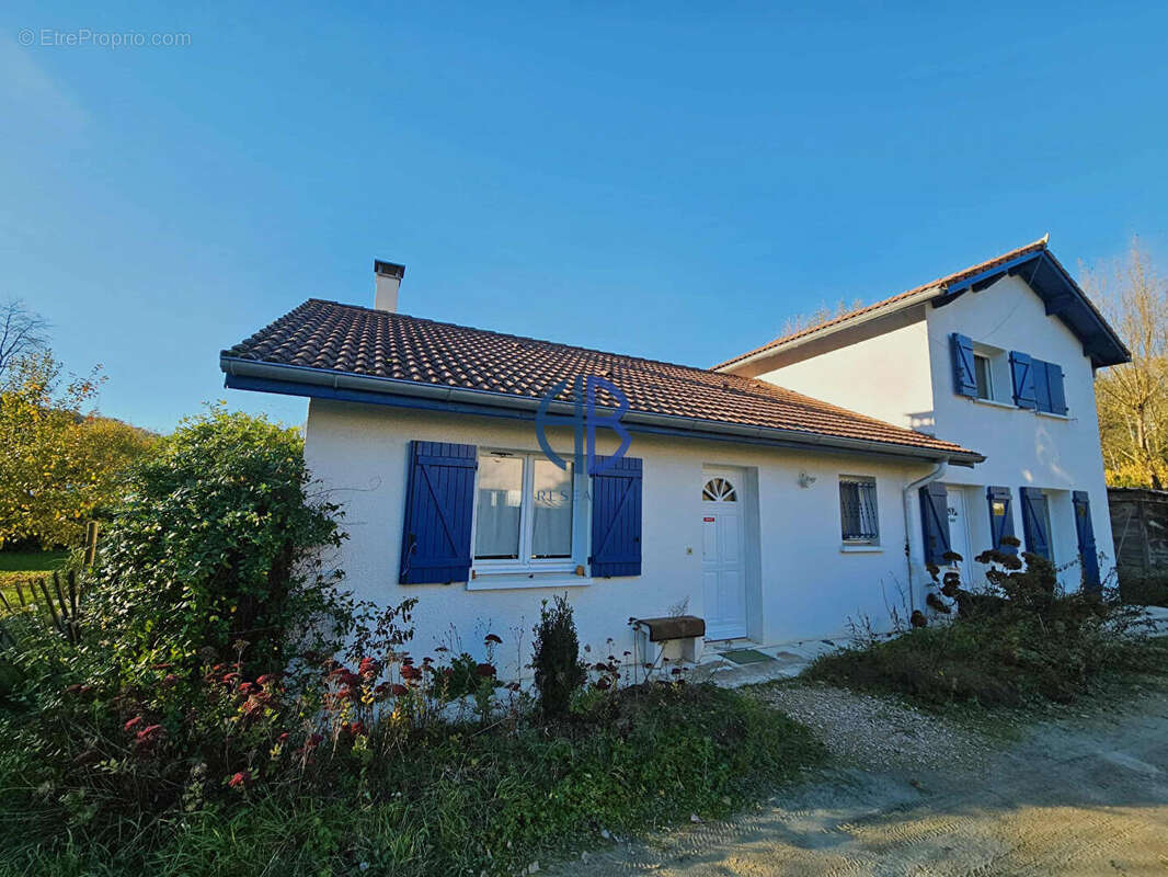 Maison à SERMERIEU