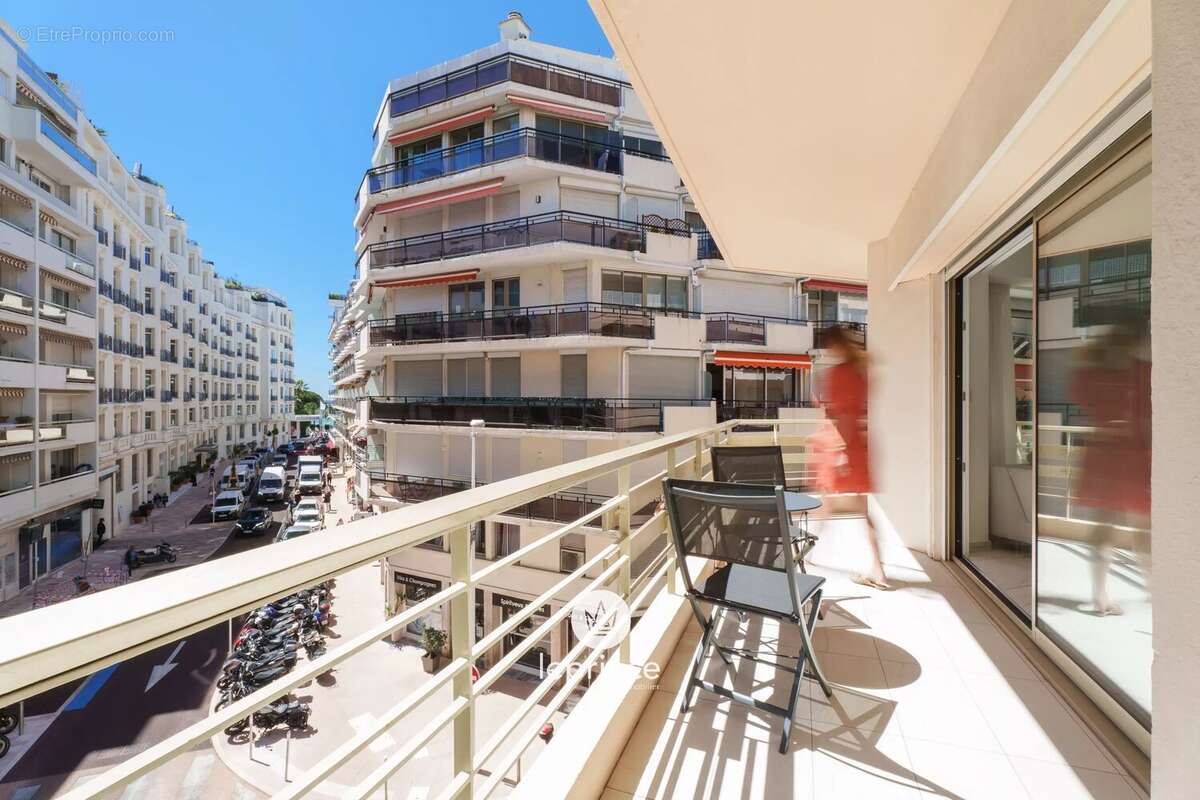 Appartement à CANNES