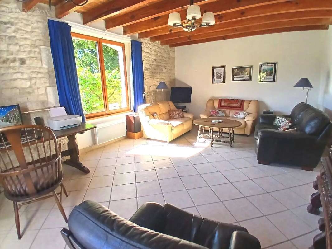 Maison à MATHA