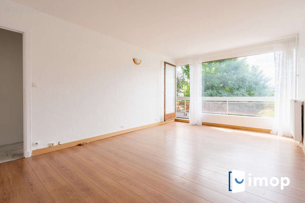 Appartement à ROSNY-SOUS-BOIS