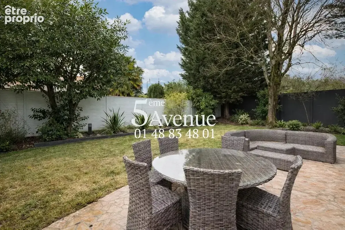 Le Plessis-Trévise – Maison familiale 156 m² avec jardin, dépendance & chambre au RDC - photo 16