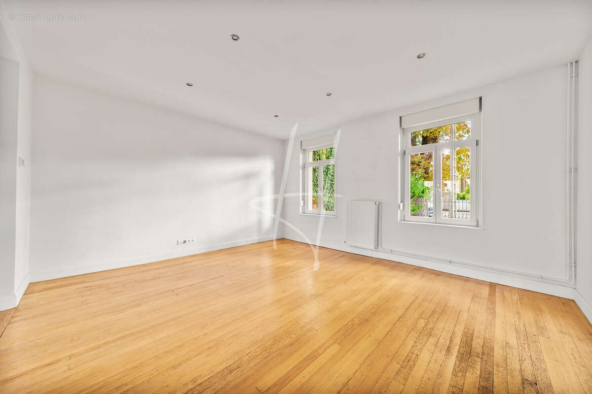 Maison à LE BAN-SAINT-MARTIN