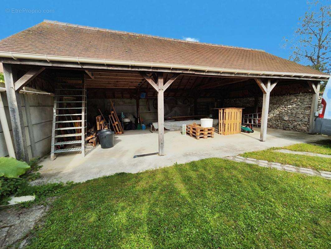 Maison à SIVRY-COURTRY