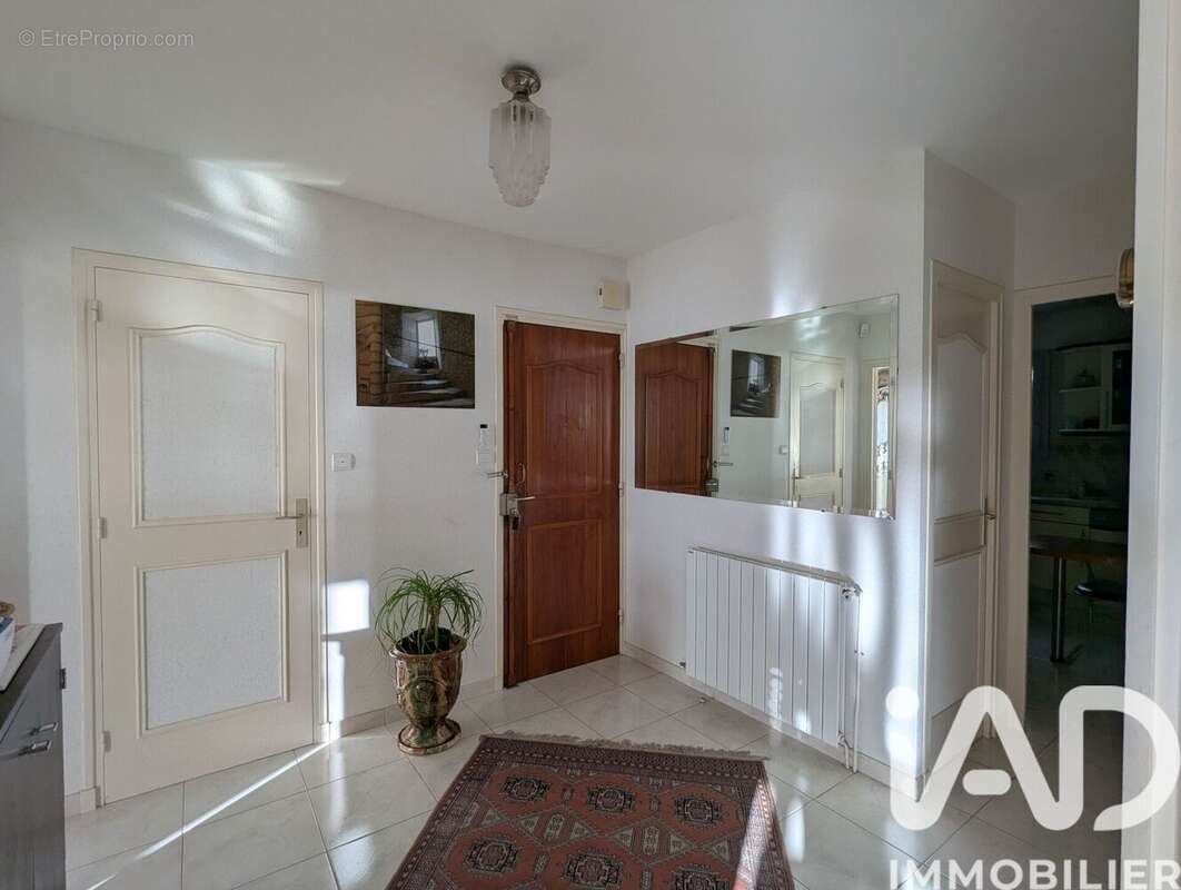 Photo 2 - Appartement à SAINT-GEORGES-DE-DIDONNE