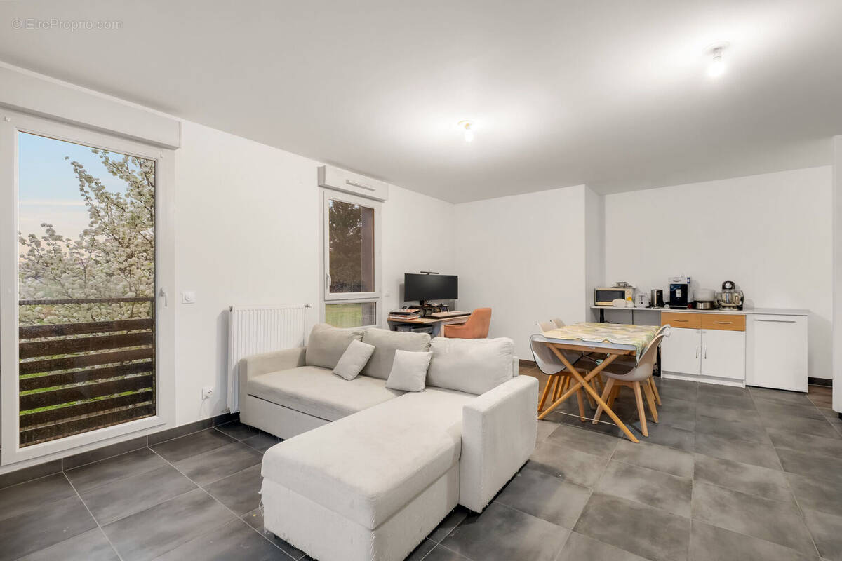 Photo 1 - Appartement à SIMANDRES