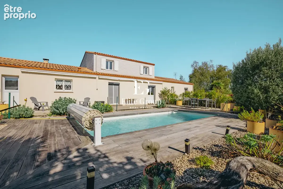 A Vendre Maison - Rochefort - 7 Chambres - 187 m² - photo 1