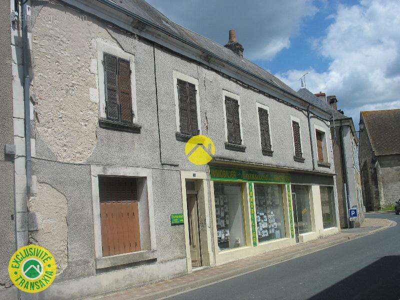 Maison à MEZIERES-EN-BRENNE