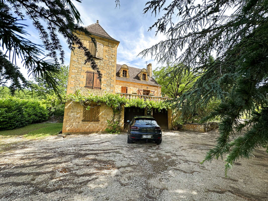 Maison à GOURDON
