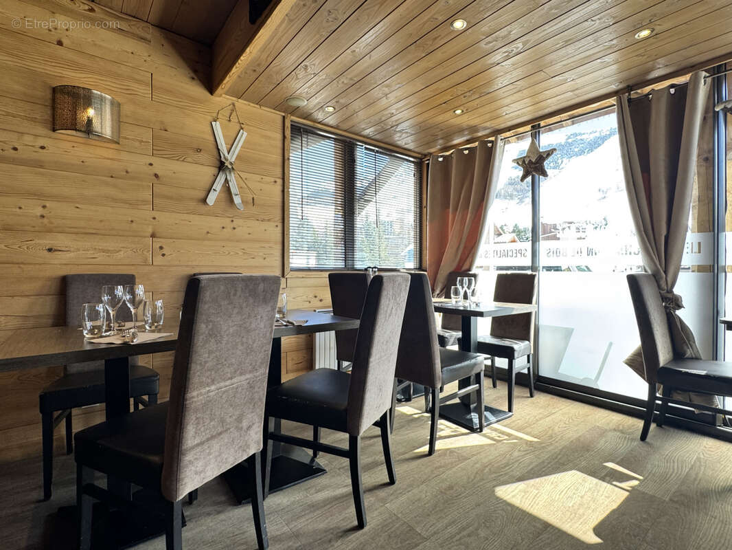 Restaurant avec logement sur l’avenue principale des Deux Alpes - photo 5