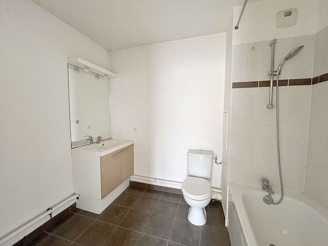 Appartement à SAINT-OUEN-L'AUMONE