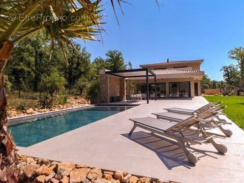 Maison à TOURRETTES