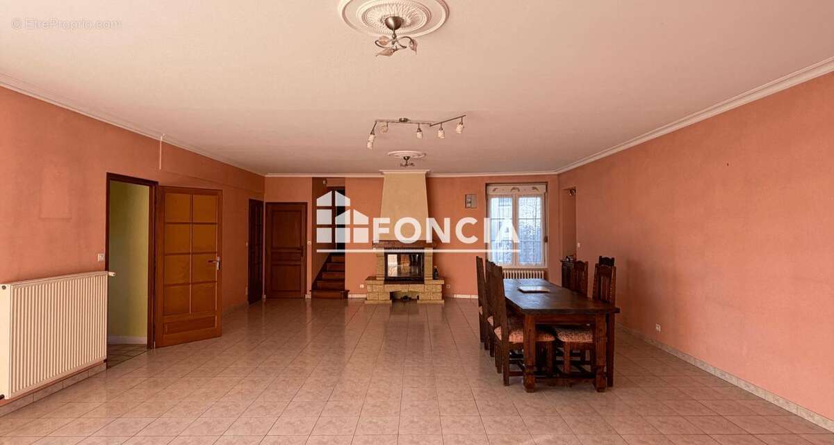 Maison à SAVIGNE-L'EVEQUE