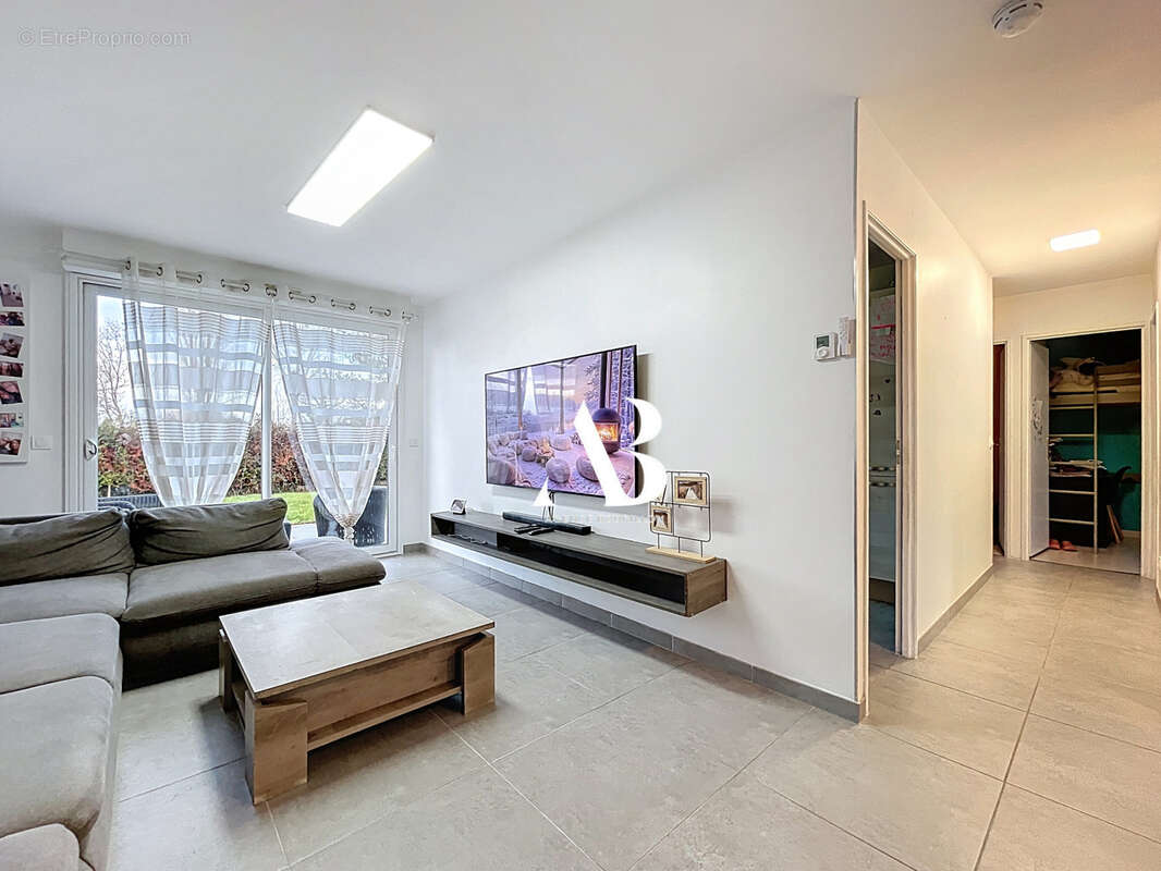 Maison à VILLENEUVE-LES-BORDES