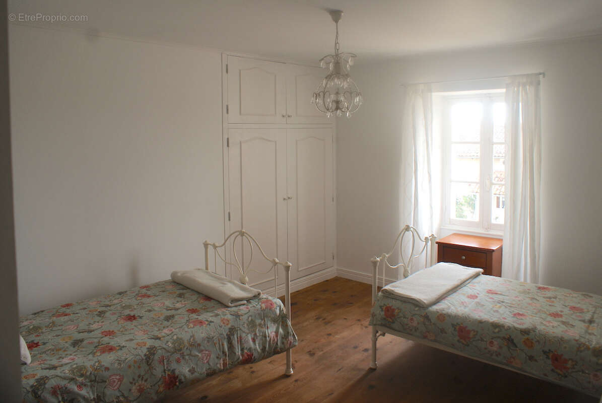 Maison à AUBETERRE-SUR-DRONNE