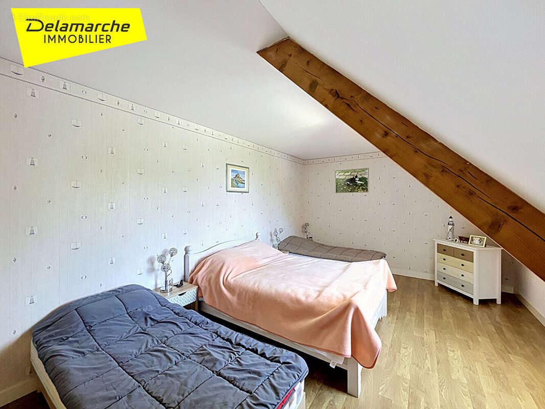 15 min Granville (50400) Propriété 10 pièces  sur un terrain de 2000m² à vendre - photo 10