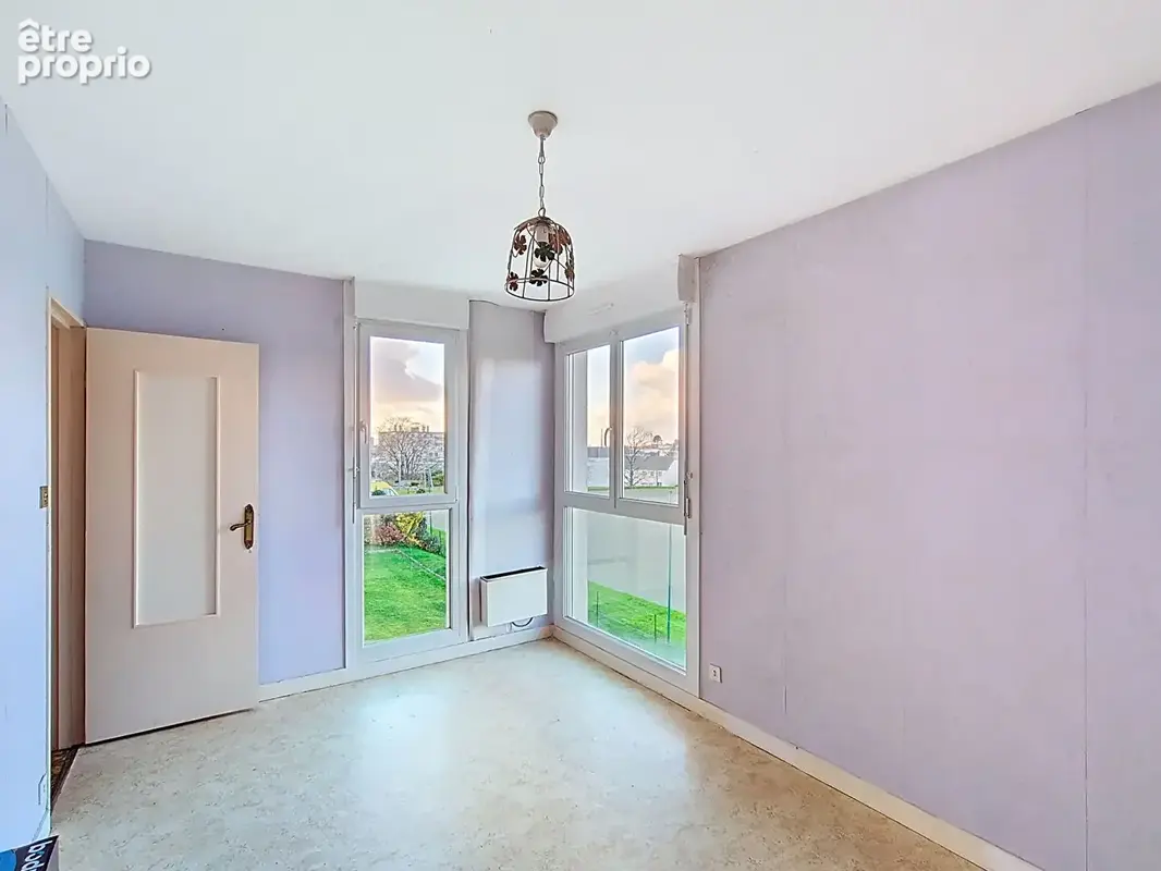 Appartement T4  - Secteur  Phare de l 'Europe - photo 5