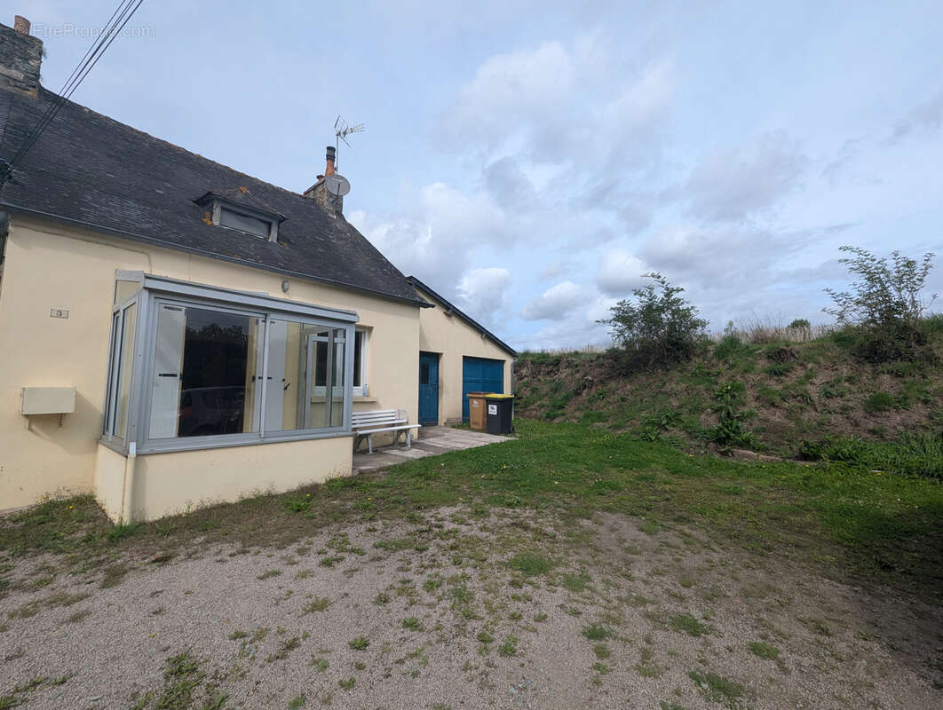 Maison à SAINT-DENOUAL