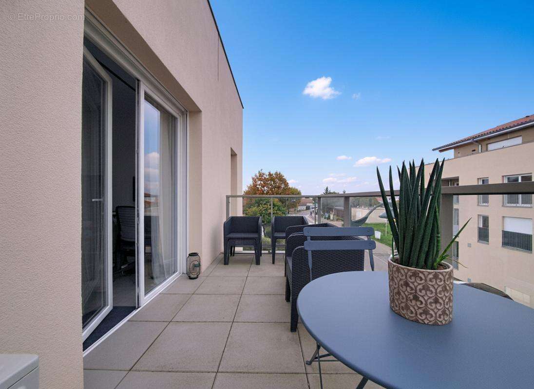 Appartement à SERPAIZE