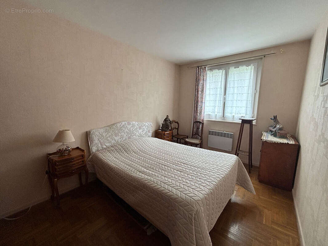Terrenoire appartement f5 avec balcon et parking - photo 3