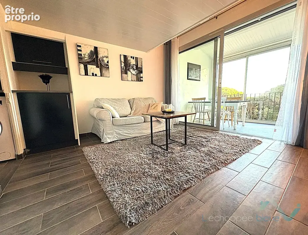 Vente appartement T2 cabine avec emplacement de parking à Cogolin - photo 1