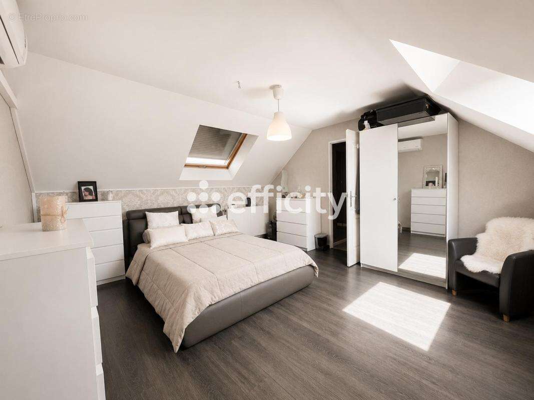 Maison 180 m² à Montgeron  - photo 19