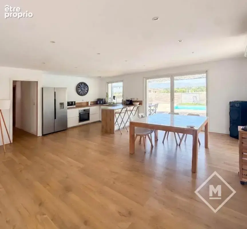 vente maison plain pied avec piscine cuisine d'été garage Allauch DPE C - photo 21