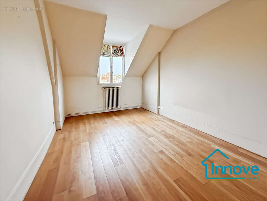 Appartement à VERSAILLES