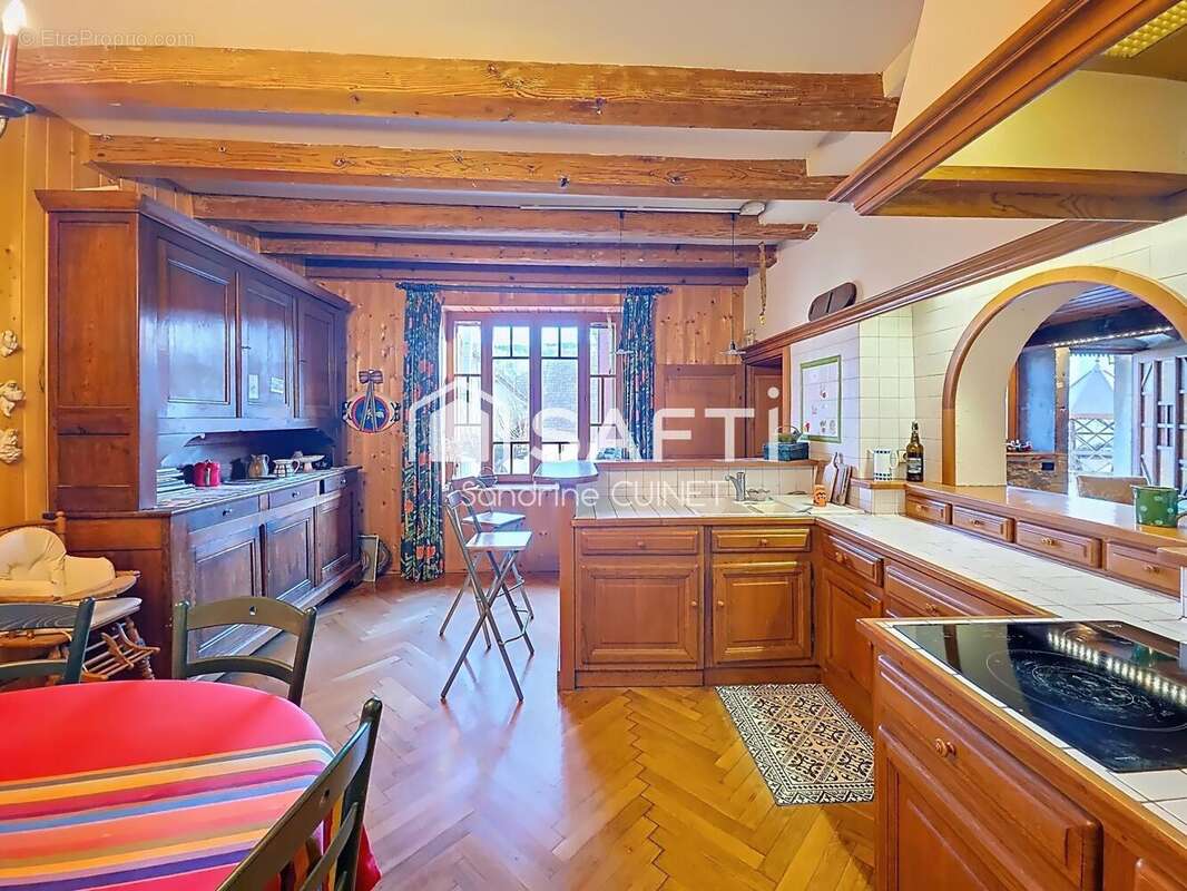 Maison 270 m² à Vernierfontaine  - photo 7