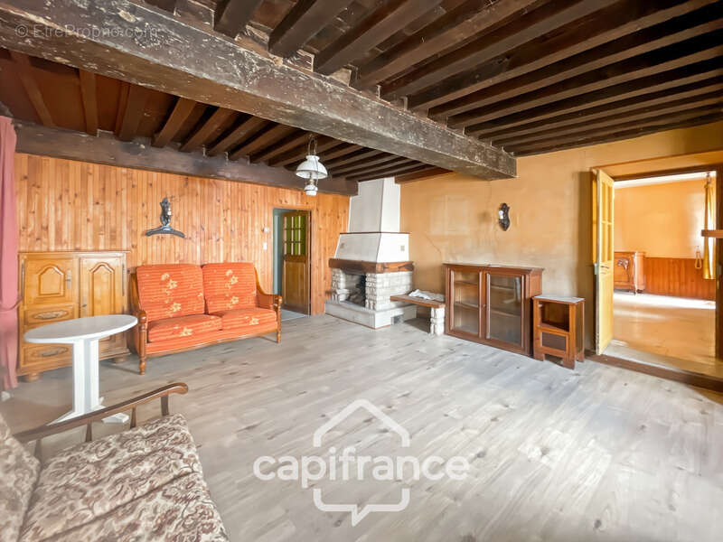 Maison à BAIGNEUX-LES-JUIFS