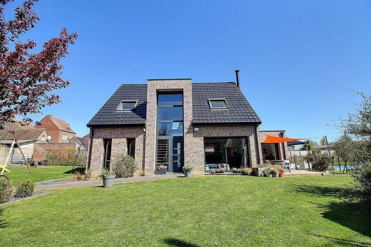 Maison à HAZEBROUCK