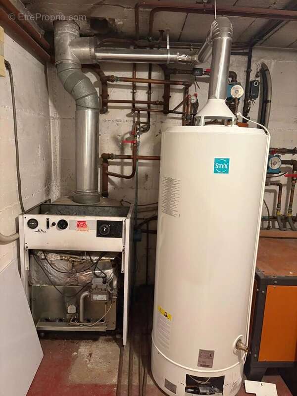 Maison à SAINT-NOM-LA-BRETECHE