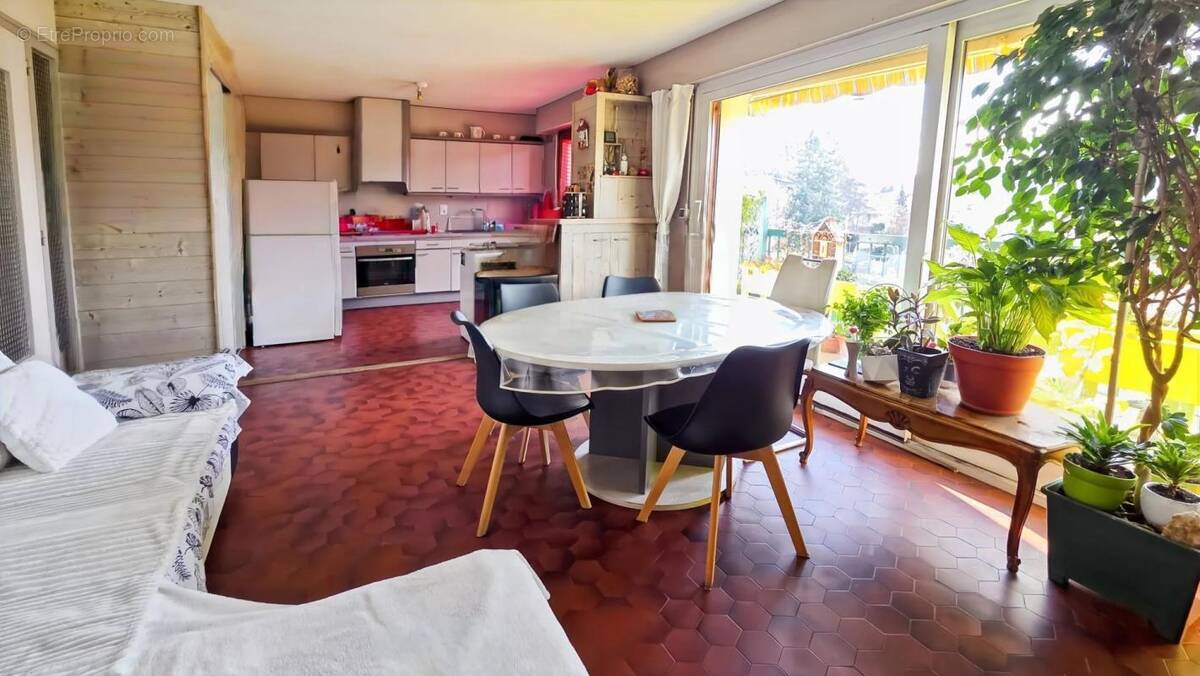 Appartement à THONON-LES-BAINS