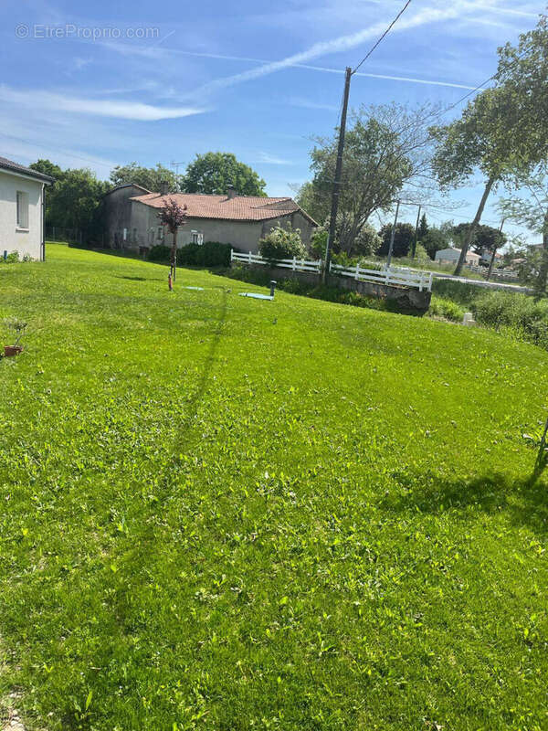 Maison à LA VILLE-DIEU-DU-TEMPLE