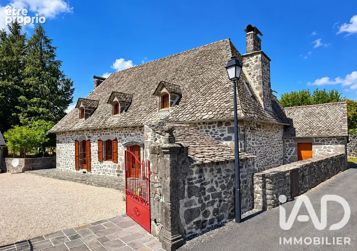 Photo 1 - Maison à BESSE
