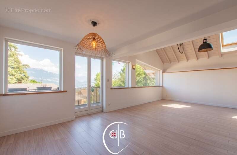 Appartement à LE BOURGET-DU-LAC