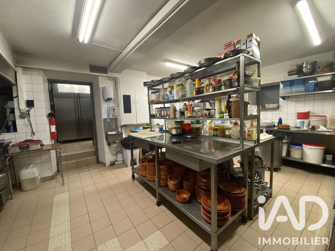 Commerce 400 m² à Boissy-Sous-Saint-Yon  - photo 6